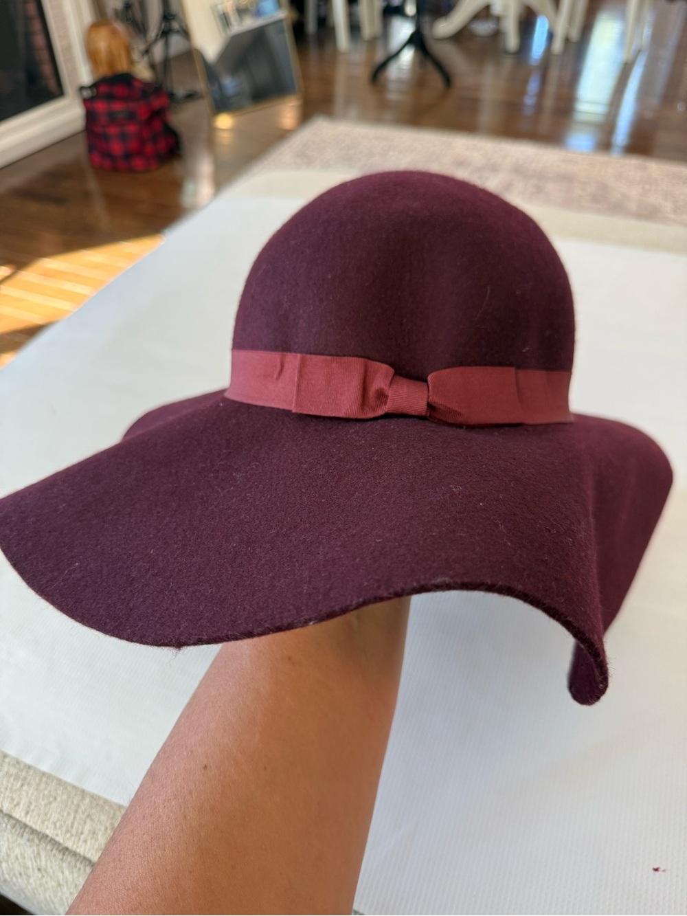 stradivarius Burgundy Wide Brim Wool Hat with Ribbon
